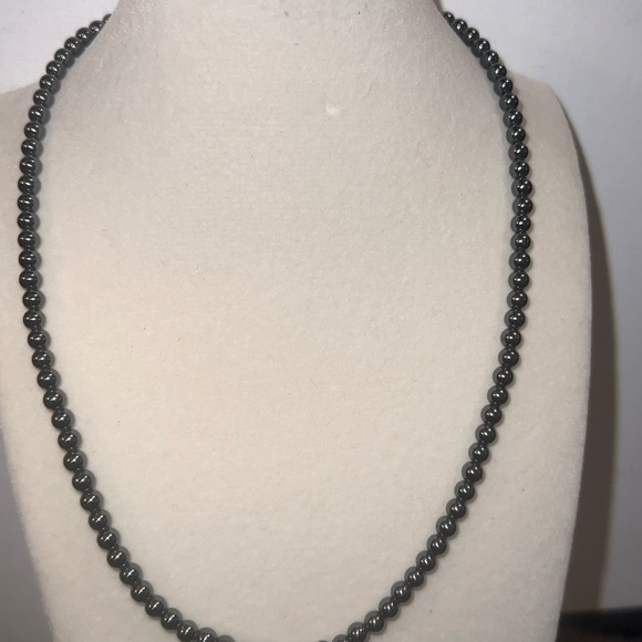 Hematite Beaded Necklace Round Bead Strand Fashion Jewelry Accessory - Picture 3 of 3